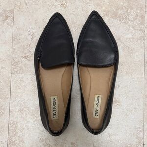 Steve Madden Leather Black Pointed Loafers